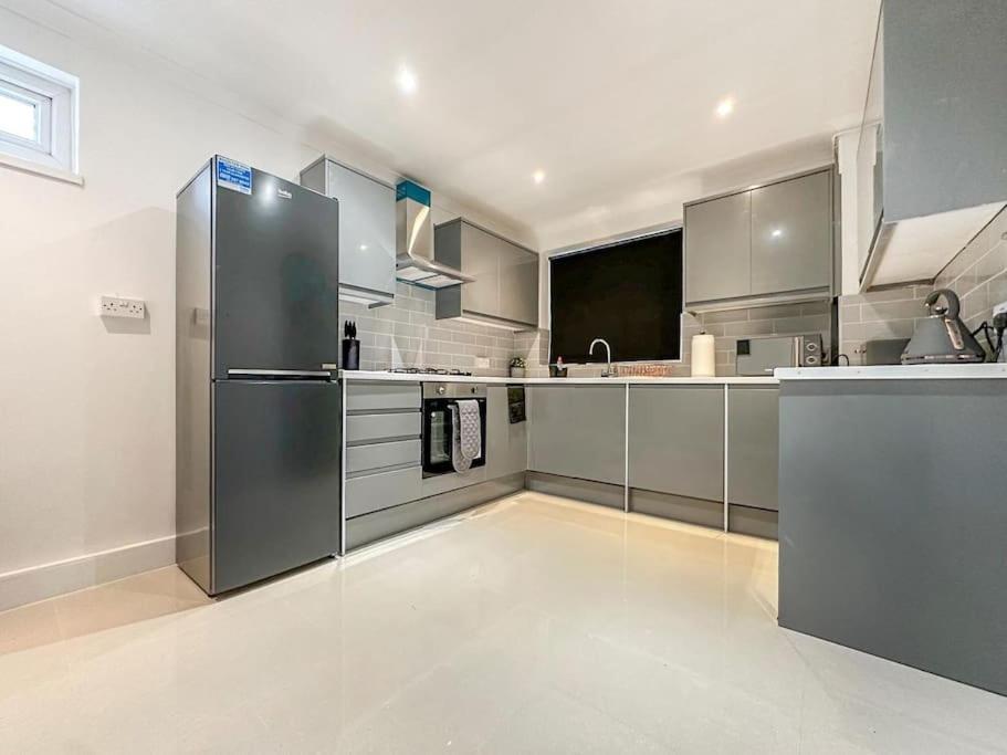 New Cosy Luxury 3 Bedroom House In Battersea London Exterior foto